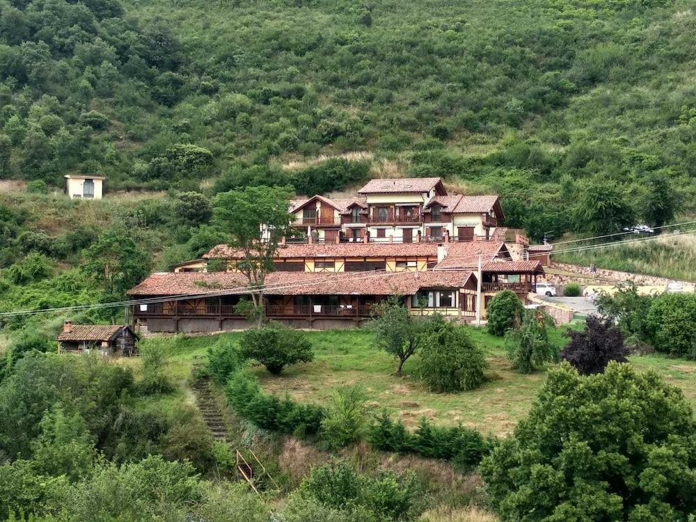 Albergue La Cabaña Turieno Exterior foto